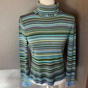 Soft and stretchy striped turtleneck S